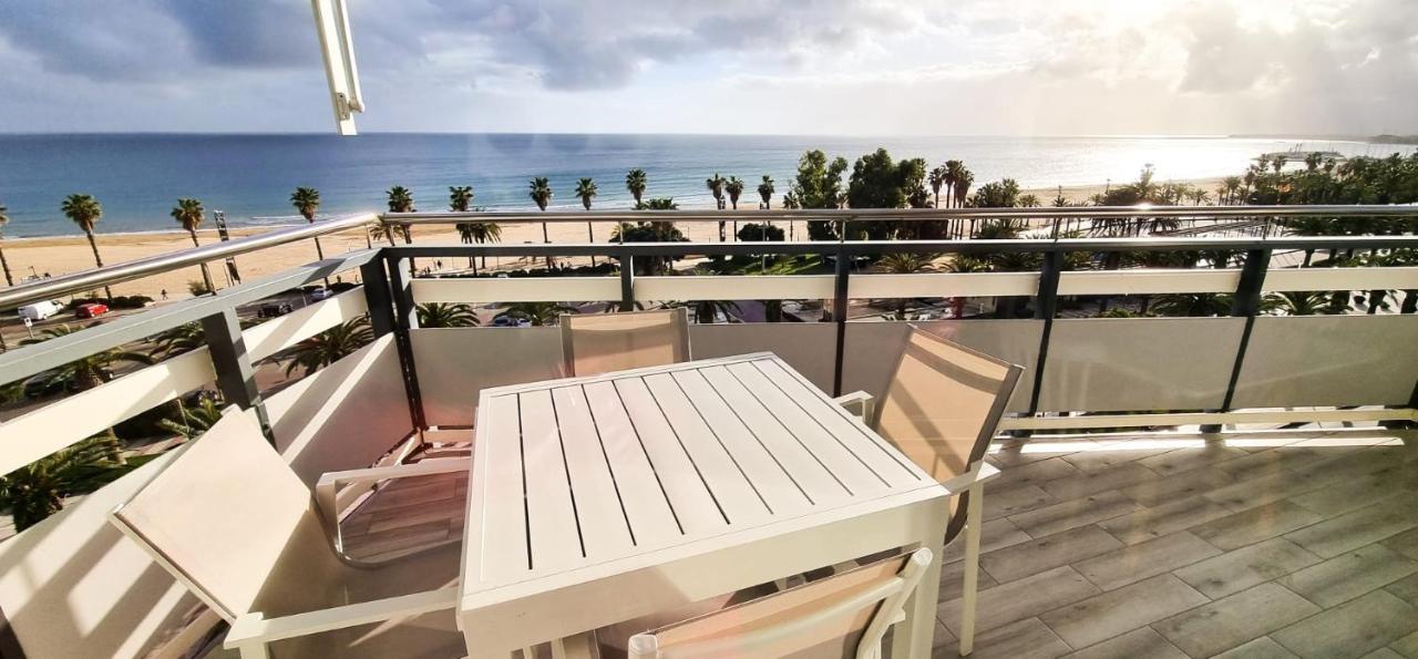 Fantastic Sea View On The Beach Salou Exteriér fotografie