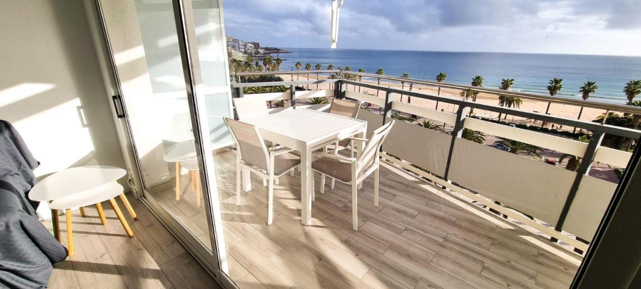 Fantastic Sea View On The Beach Salou Exteriér fotografie